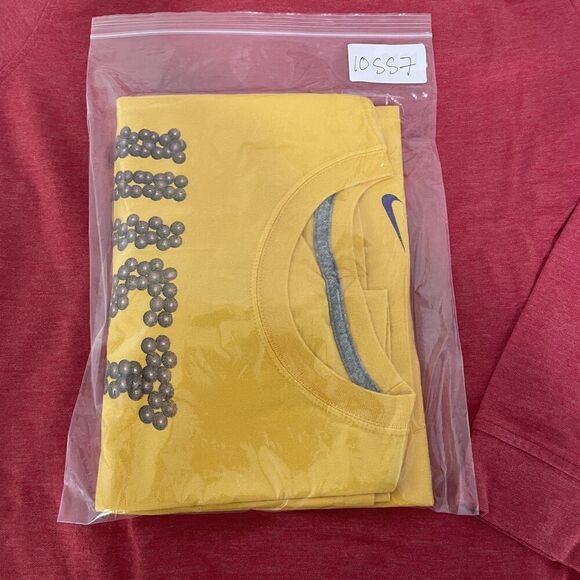 Nike Shirt Mens XL Yellow Just Dunk It Graphic Basketball Tee Regular Fit NBA - Picture 10 of 10